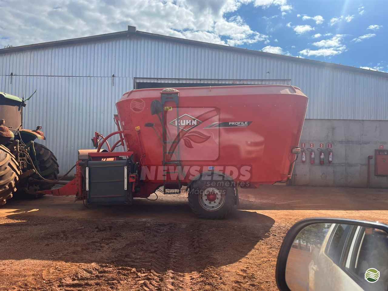 IMPLEMENTOS AGRICOLAS VAGAO FORRAGEIRO VAGÃO FORRAGEIRO MISTURADOR TOMBADOR New Seeds Sementes MARACAJU MATO GROSSO DO SUL MS